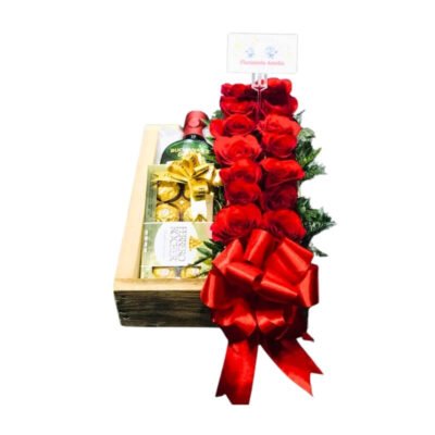 Arreglo Premium de Madera con Rosas, Whisky Buchanan's y Chocolates