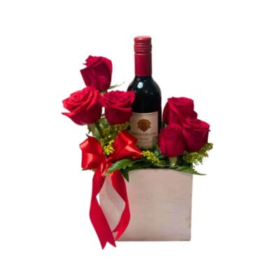 Arreglo de Rosas Rojas en Cubo con Vino Tinto Santa Helena